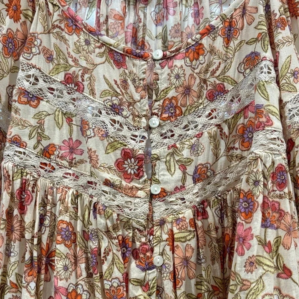 Old Navy Floral Print Women's Top—Size 2x - Picture 3 of 4